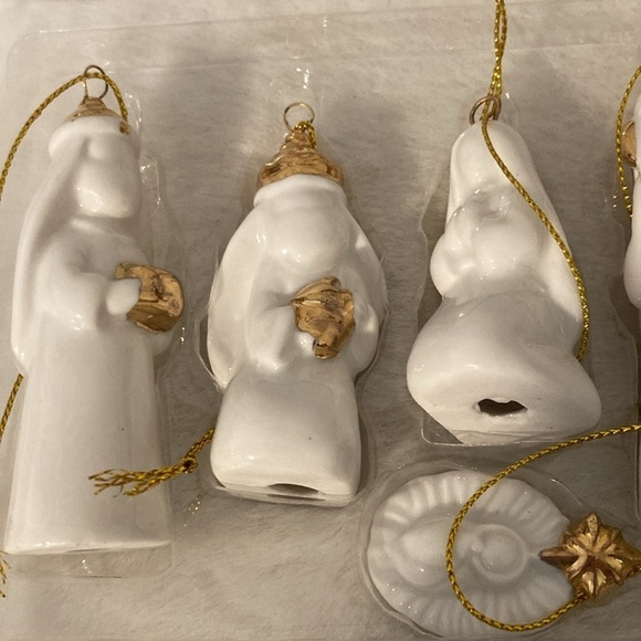 Target Wondershop 2022 Christmas Nativity Ornament Set - Picture 5 of 7